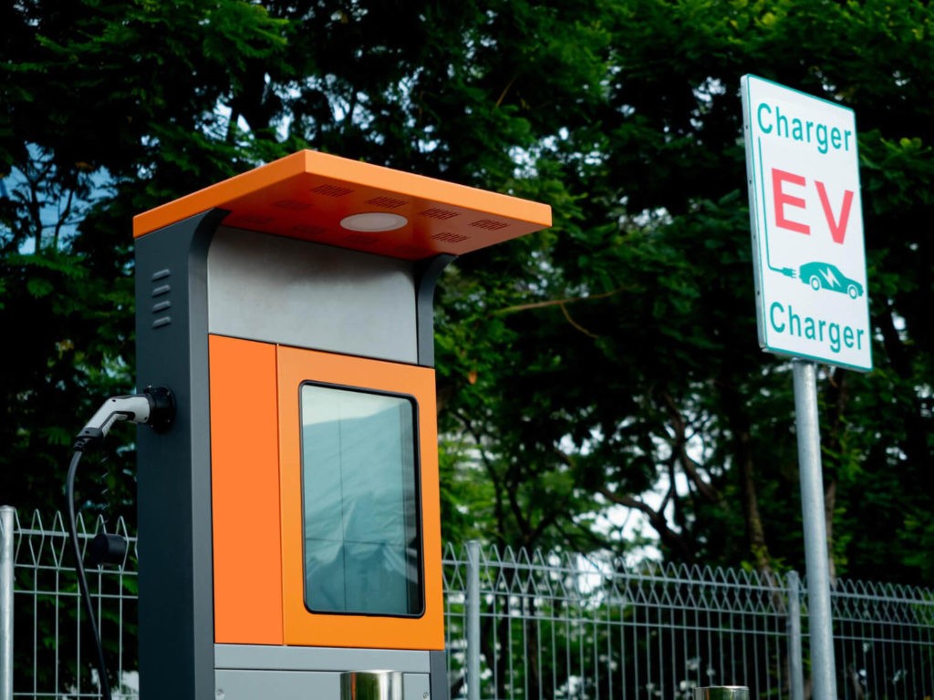 Les 5 meilleurs installateurs de bornes de recharge pour voiture électrique à Paris