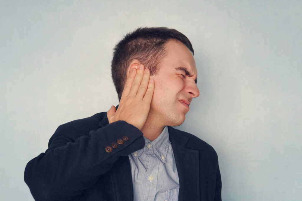 Acouphène et performances au travail : ce qu’il faut savoir