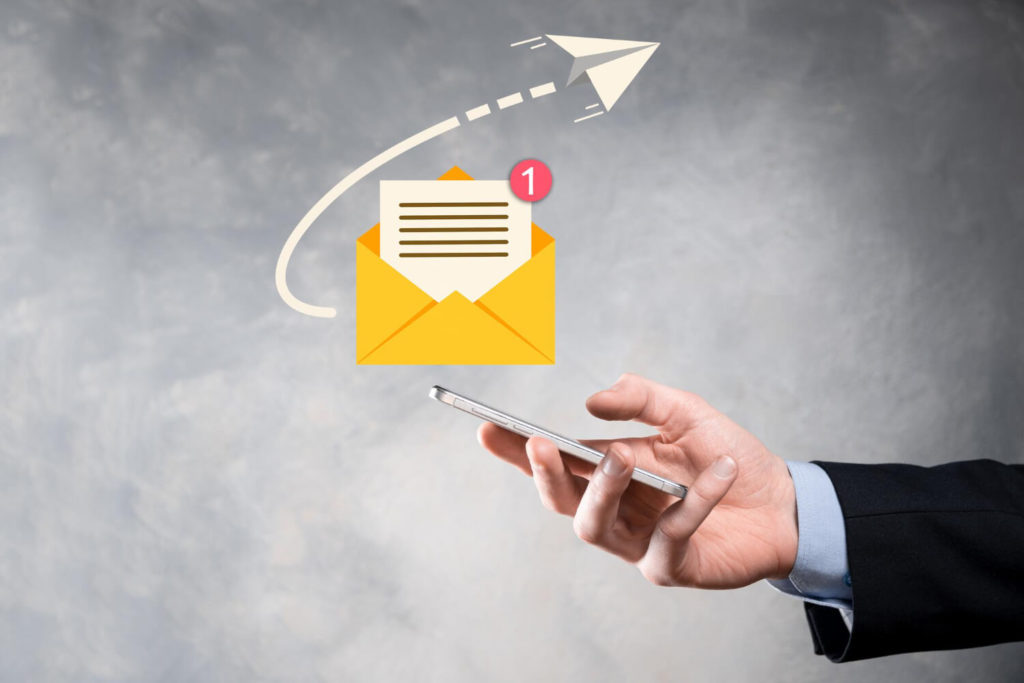 Communiquez efficacement pour la fin d’année avec le SMS marketing