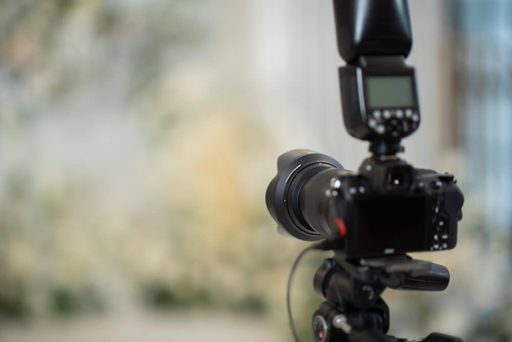 difficile de fabriquer un appareil photo sans miroir résistant aux conditions extrêmes