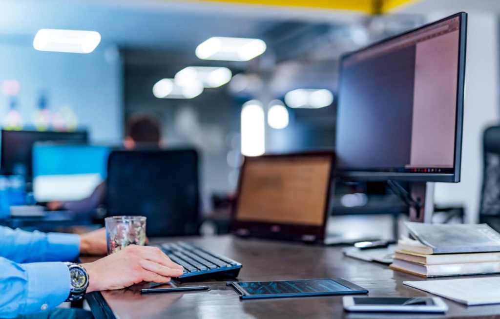 Externalisation informatique : avantages et limites 