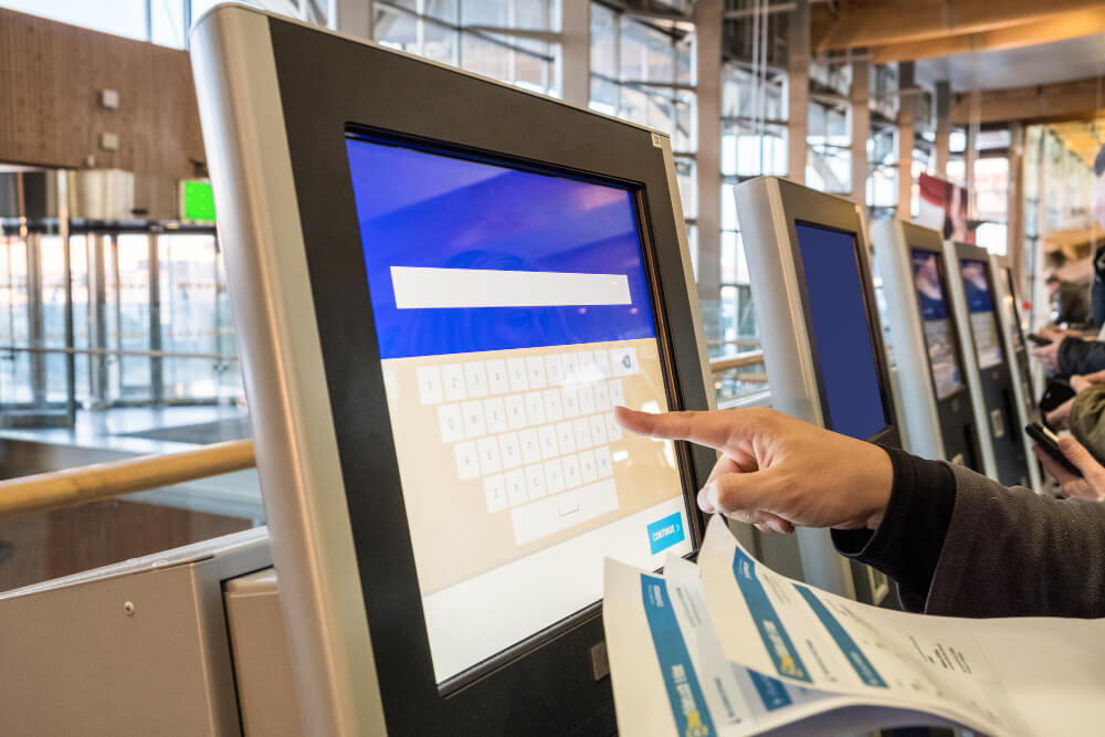 Pourquoi investir dans une borne tactile pour votre entreprise ?