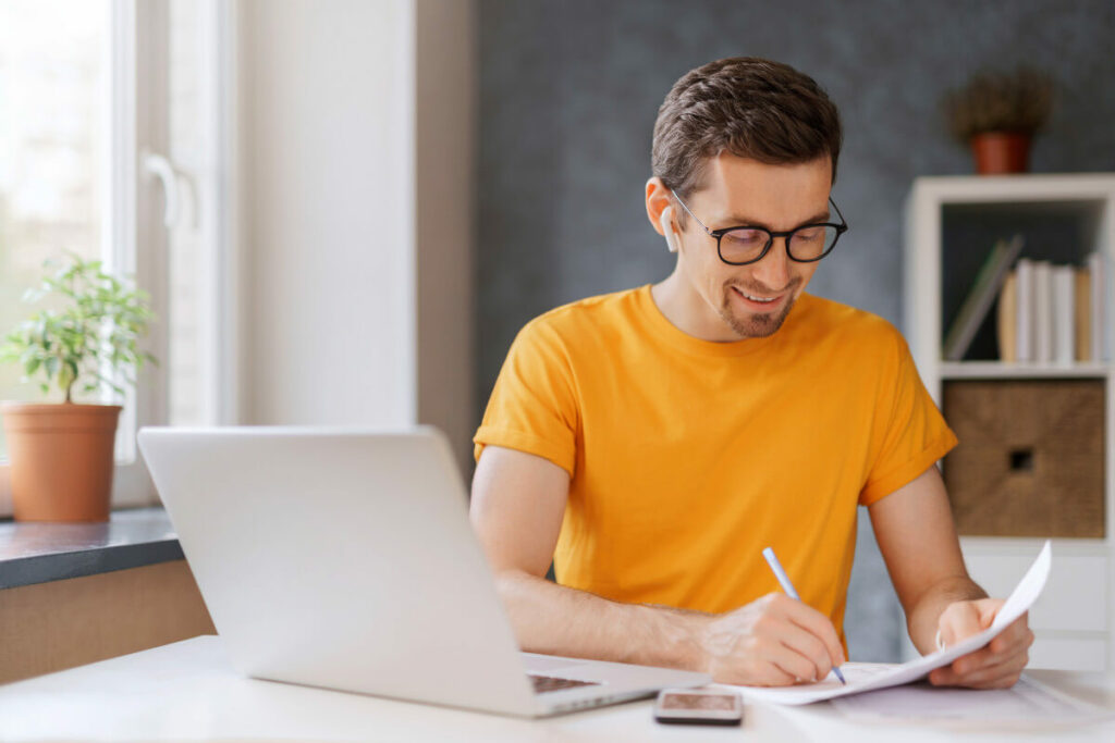 Quels sont les critères pour trouver le meilleur outil e-learning pour former vos employés en 2024 ?